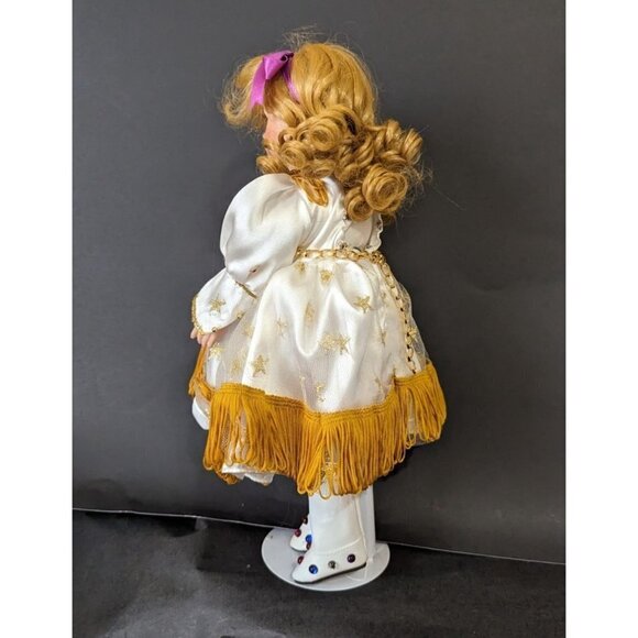 Paradise Galleries "Delta Dawn" Musical Porcelain Doll Cindy Shafer music box - Picture 4 of 10